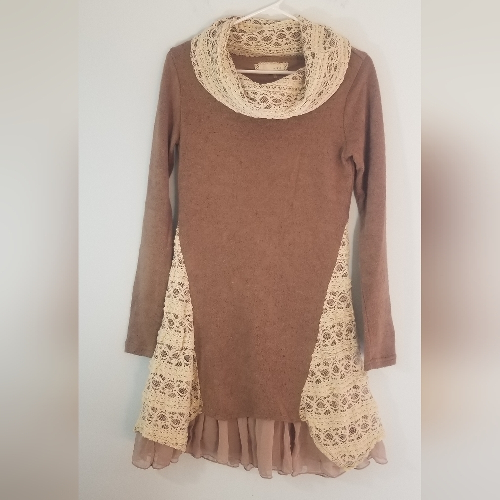 A'Reve Sweater Dress. Lace Crocheted Trim and Cowl Neck. Hem Contrast. Size S.